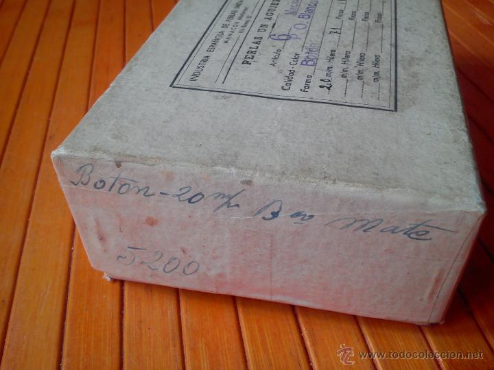 Joyeria: Caja con perlas planas imitaci&oacute;n - Foto 3