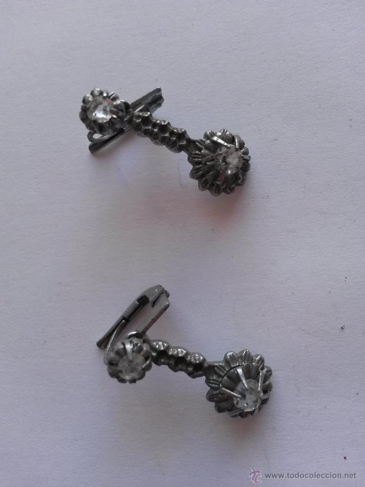 Joyeria: Pendientes vintage a&ntilde;os 60 sin uso sacados del papel