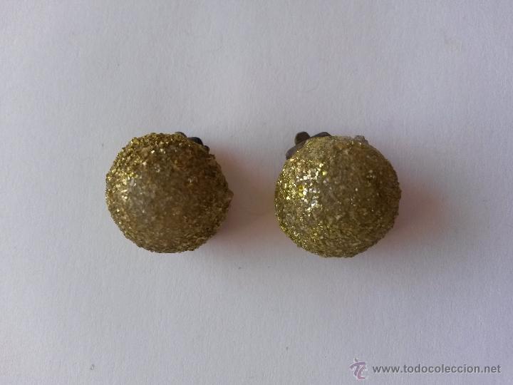 Joyeria: Pendientes vintage a&ntilde;os 60 de op-art sin uso sacados del papel