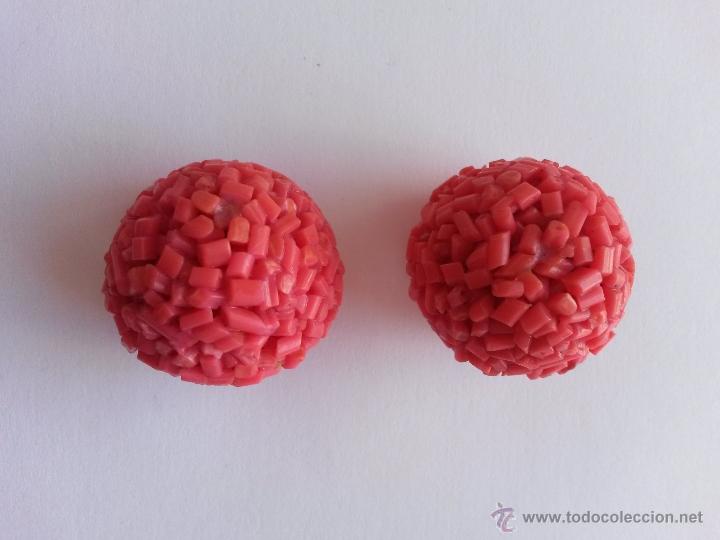 Joyeria: Pendientes vintage a&ntilde;os 60 de op-art sin uso sacados del papel