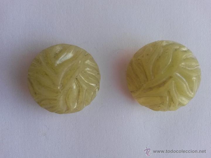 Joyeria: Pendientes vintage a&ntilde;os 60 de op-art sin uso sacados del papel