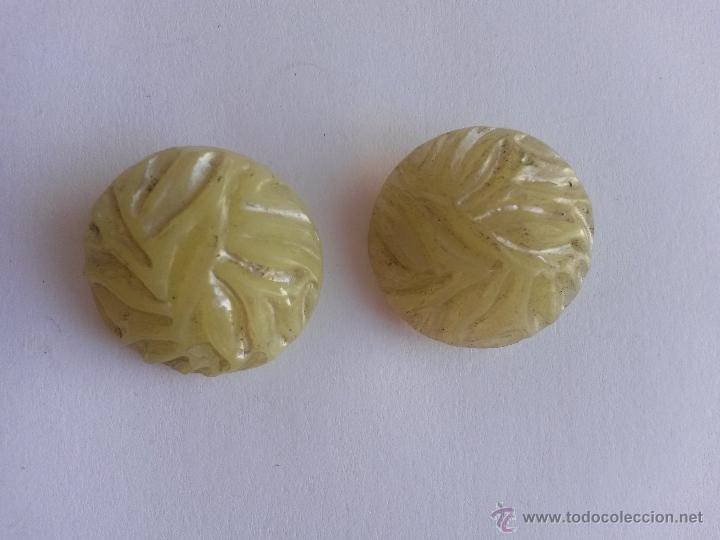 Joyeria: Pendientes vintage a&ntilde;os 60 de op-art sin uso sacados del papel