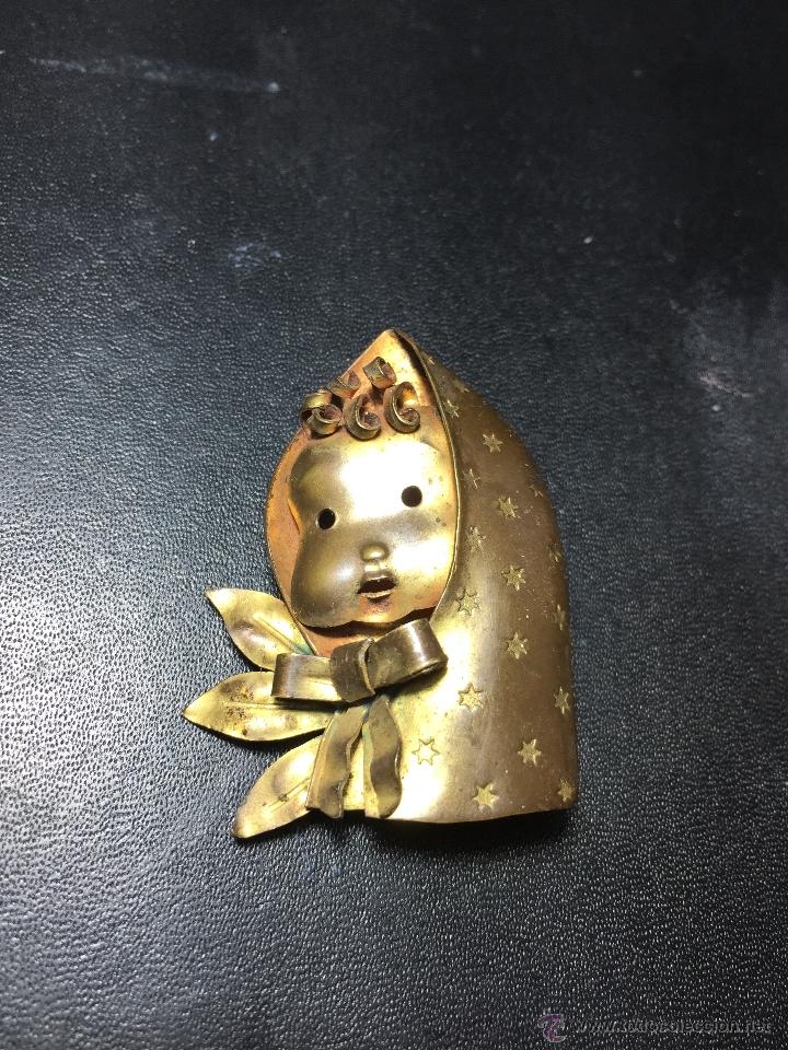 Gioielleria: Antiguo broche de chapa .