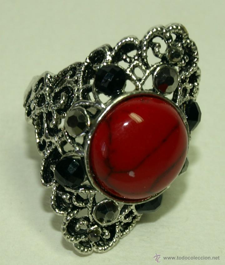 Gioielleria: ANILLO DE PLATA CON PRECIOSA PIEDRA ROJA