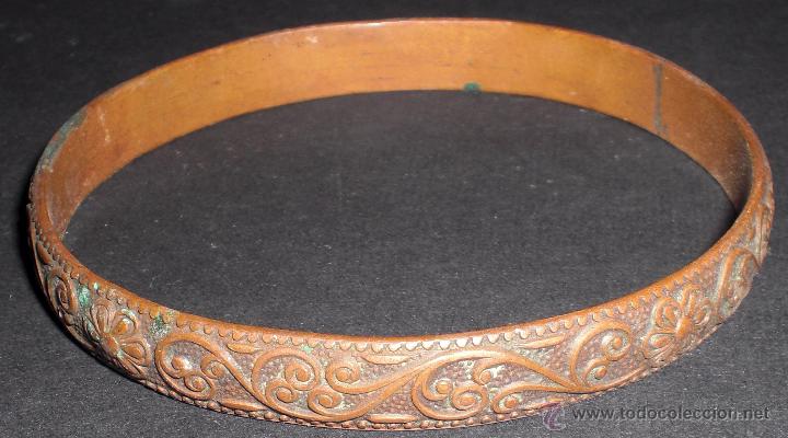 Joyeria: Antigua pulsera de bronce de 1900 - Foto 2