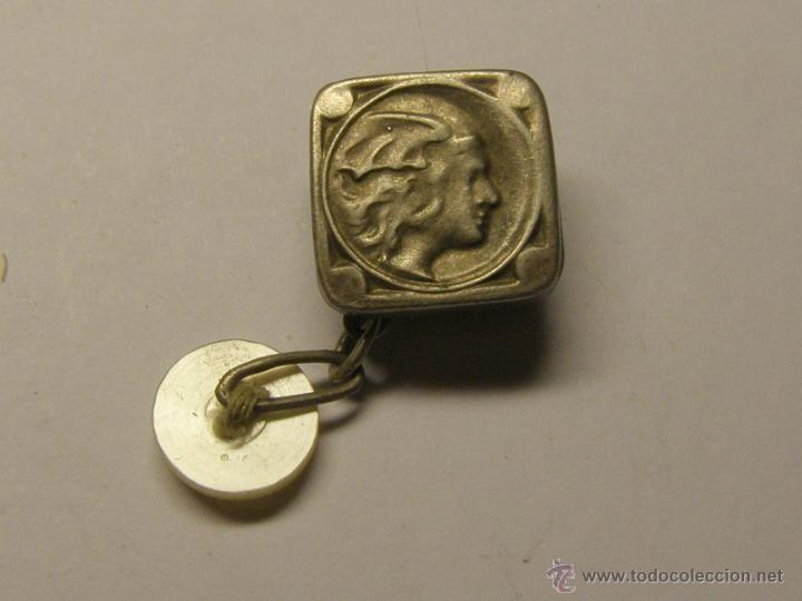 Joaillerie: Antiguo gemelo de plata.