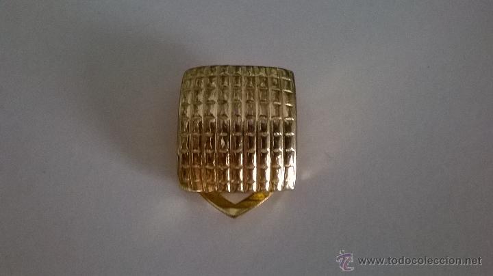Joyeria: BROCHE DE SE&Ntilde;ORA DORADO CON CIERRE DE PINZA - Foto 1