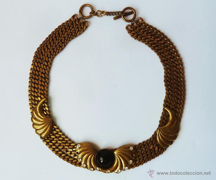 LOUIS VUITTON Collar con candado, metal dorado. Moda vintage y