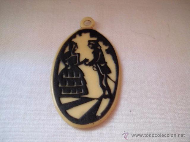 Joyeria: MEDALLON DE CELULOIDE TALLA FIGURAS ROMANTICAS - Foto 1
