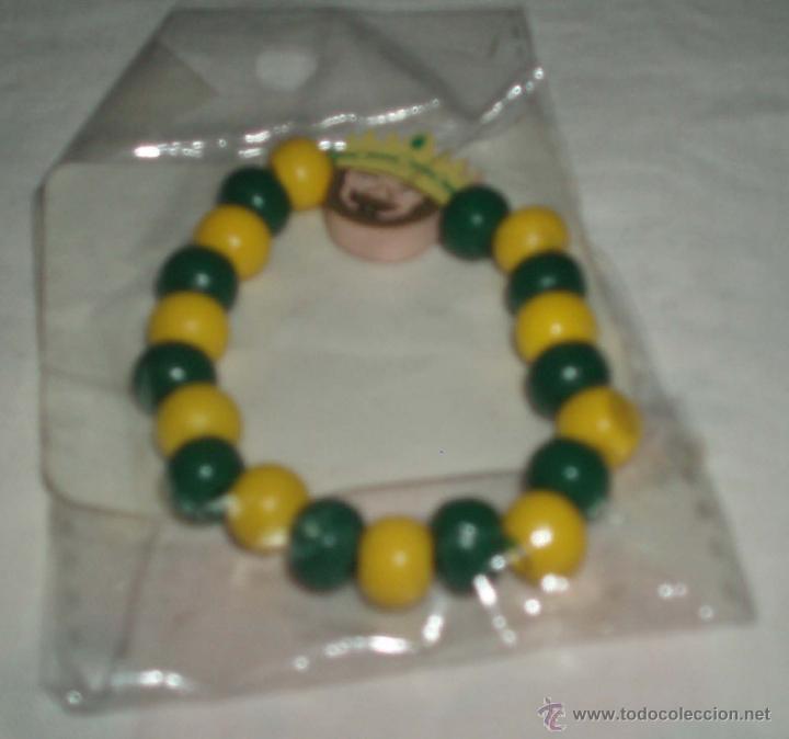 Joyeria: pulsera de madera verde y amarilla con la cabeza de un indio - Foto 1