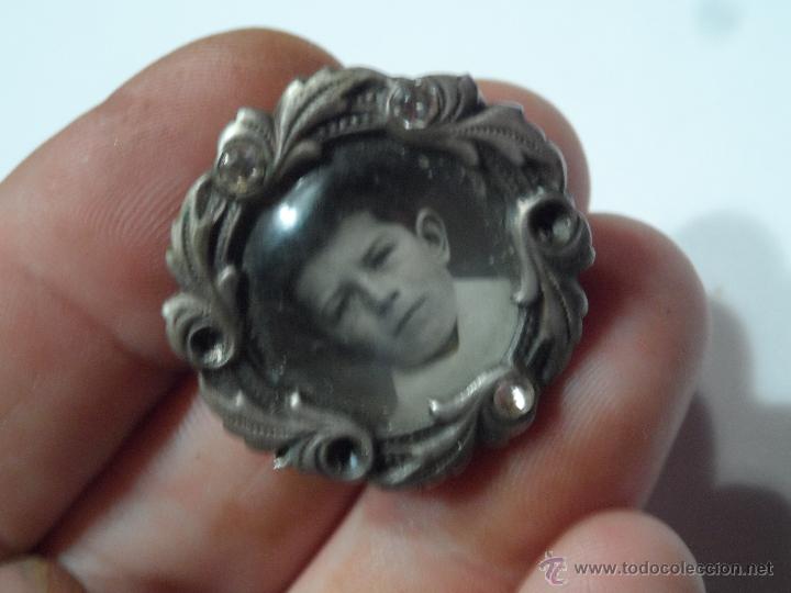 Gioielleria: broche antiguo con foto epoca victoriana con cristal bombeado