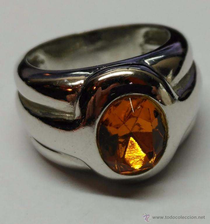 Joyeria: Anillo con piedra central color &aacute;mbar