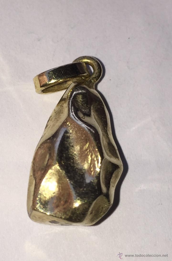 Joyeria: Bonito colgante chapado en oro