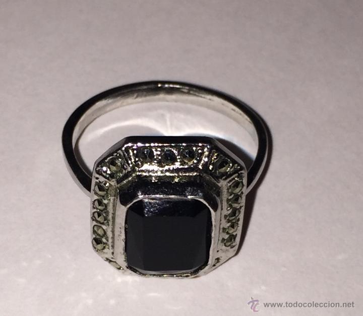 Joyeria: Bonito anillo con piedra negra central - Foto 1