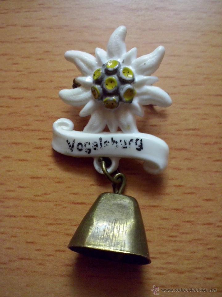 Joalharia: EDELWEISS. BROCHE DE IMPERDIBLE NACARADO. EDELWEISS CON PEQUE&Ntilde;A CAMPANILLA