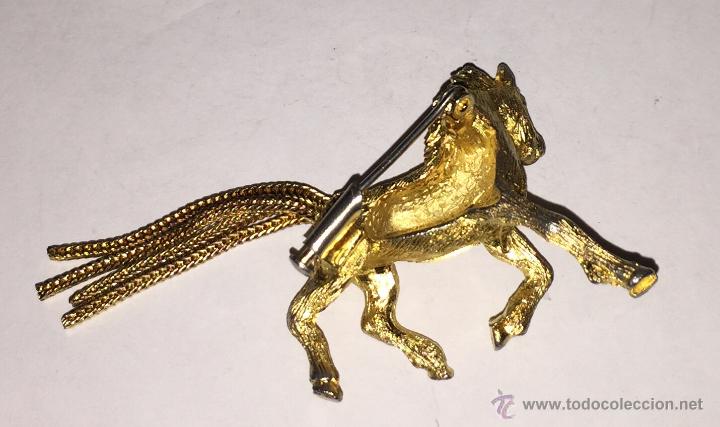 Joyeria: Precioso broche en broce dorado en forma de caballo - Foto 2