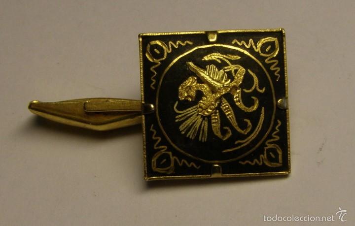 Joyeria: Gemelo de damasquinado toledano, en oro y acero. - Foto 1