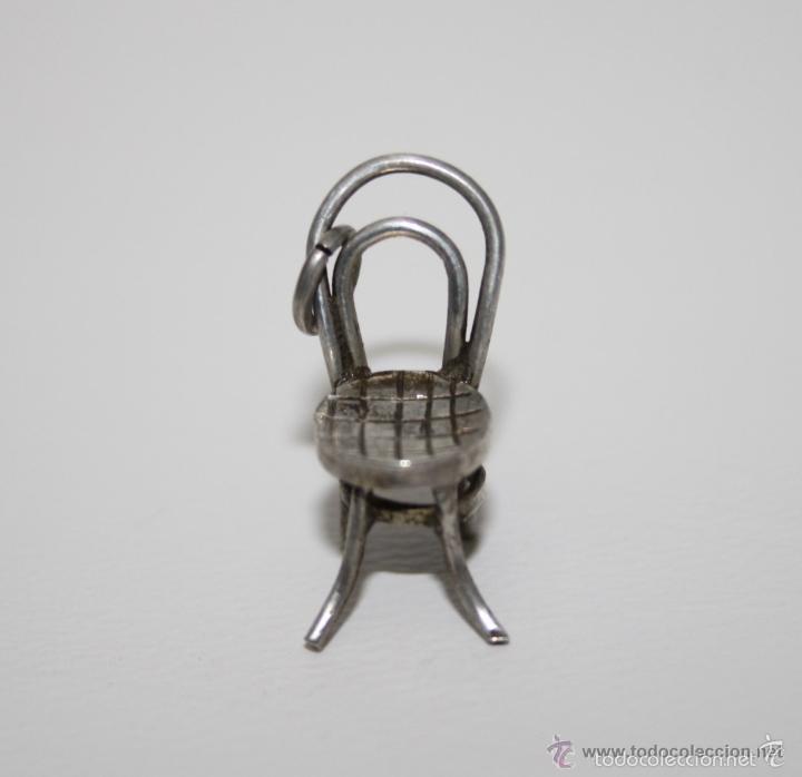 Joyeria: COL034 COLGANTE EN FORMA DE SILLA. PLATA. 1.5 CM. ESPA&Ntilde;A. A&Ntilde;OS 30