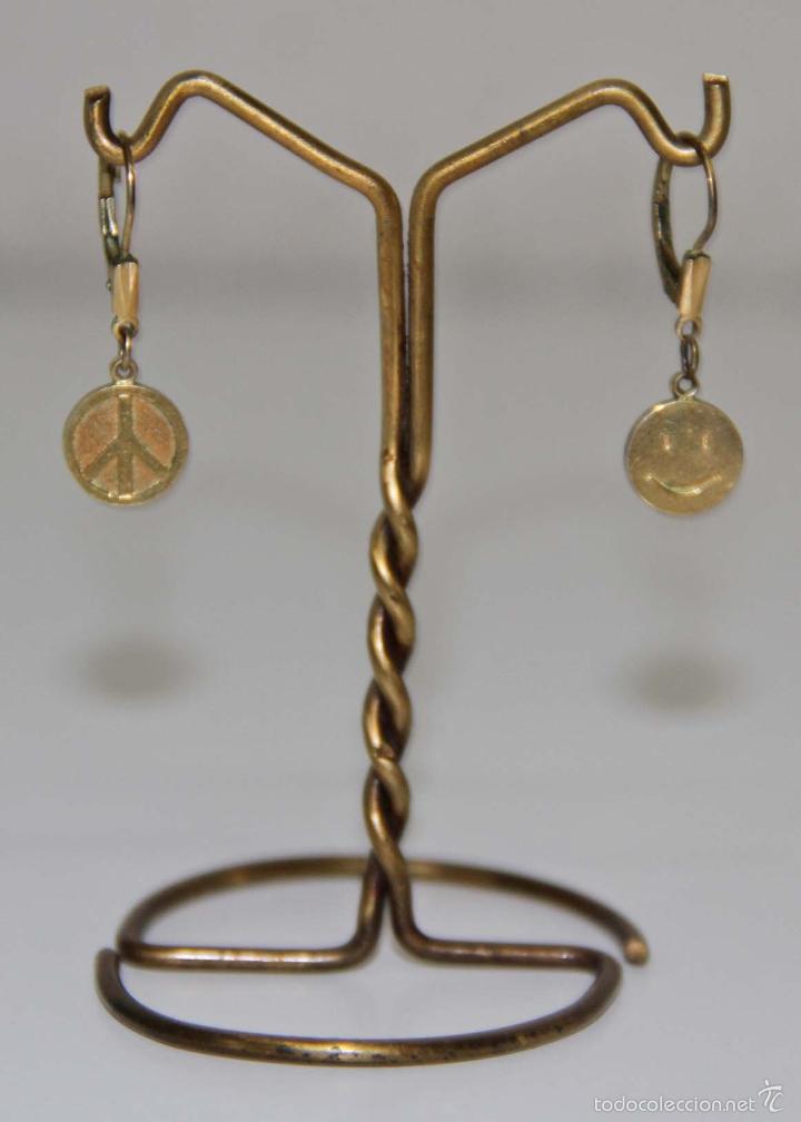 Schmuck: PEN043 PENDIENTES. METAL DORADO. ESPA&Ntilde;A. A&Ntilde;OS 80