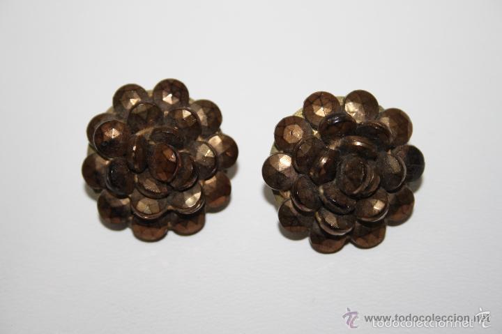 Joyeria: PEN090 PAREJA DE PENDIENTES EN CRISTAL TALLADO Y DORADO - 3 CM - PRIMER TERCIO S. XX