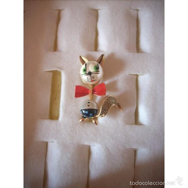 Joaillerie: Broche vintage, gatito con lazo