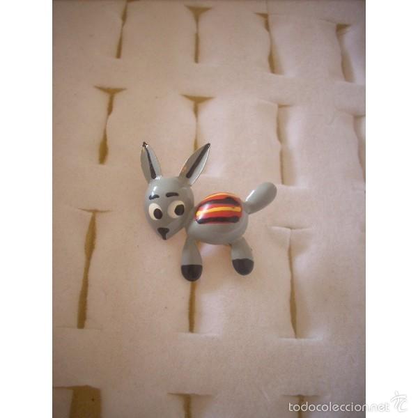 Joaillerie: Broche vintage, burrito