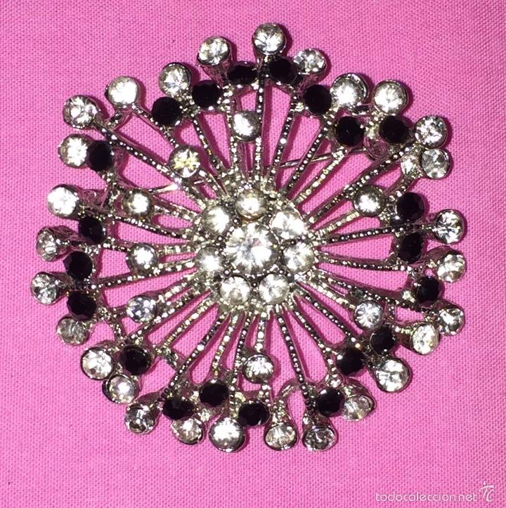 Gioielleria: Magnifico broche- colgante en pedrer&iacute;a de gran dise&ntilde;o