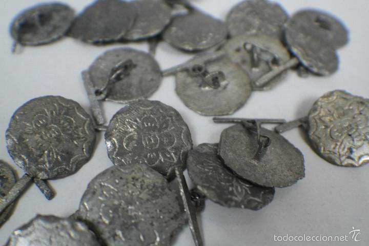 Joyeria: Botones de cadenilla met&aacute;licos - Foto 2