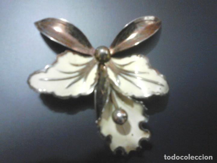 Joyeria: A- CINCO BONITOS BROCHES UNO CON MARCA WEST. - Foto 2