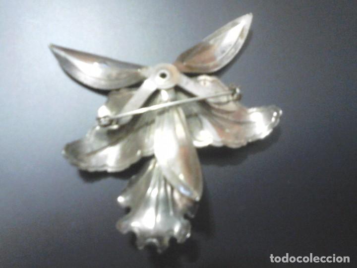 Joyeria: A- CINCO BONITOS BROCHES UNO CON MARCA WEST. - Foto 3