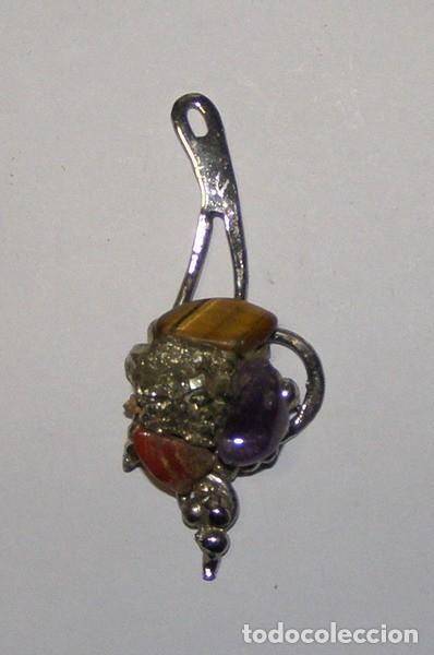 Joalharia: Bonito colgante vintage, a&ntilde;os 60 - 70, con minerales.