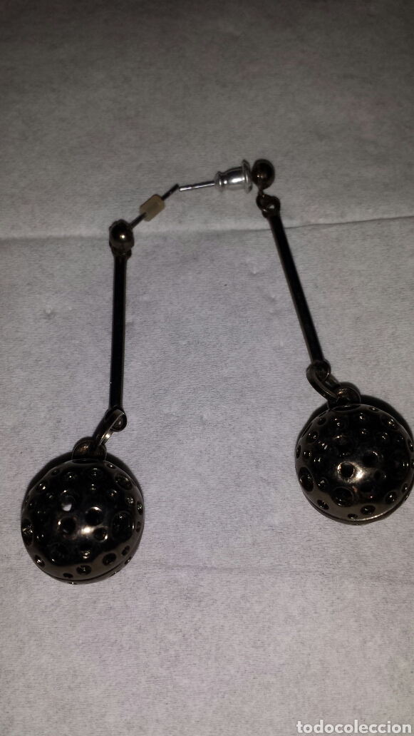 Joyeria: Pendientes largos vintage. Tipo cascabel. 5 cm