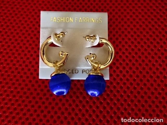 Gioielleria: BISUTERIA - PENDIENTES EN AZUL DE METAL Y ACRILICO CIERRE PRESION - VINTAGE DE LOS 80/90 - NUEVOS
