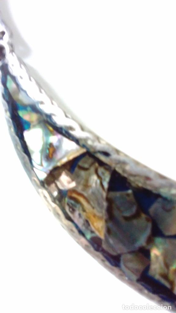 Joyeria: Collar tipo azteca, hecho en M&eacute;xico, semi rigido con incrustaciones de nacar - Foto 4