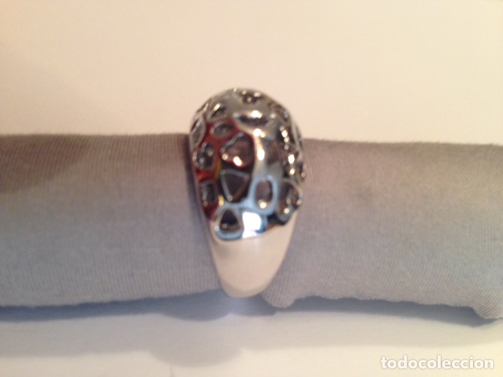 Joyeria: Anillo en Acero con Filigranas a modo de Corazones - Foto 1