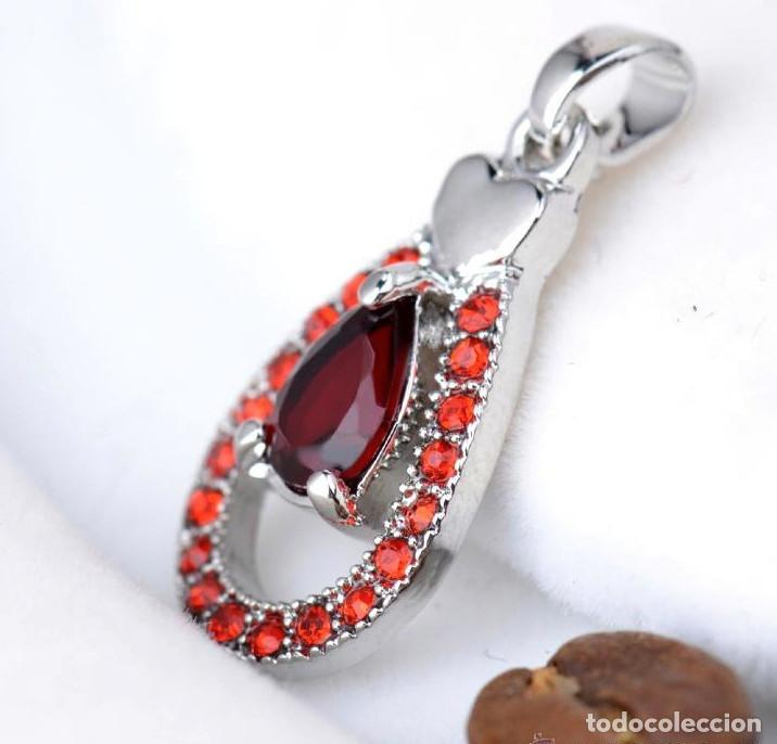 Schmuck: Colgante con Piedras circonitas Rojas, Nuevo a estrenar