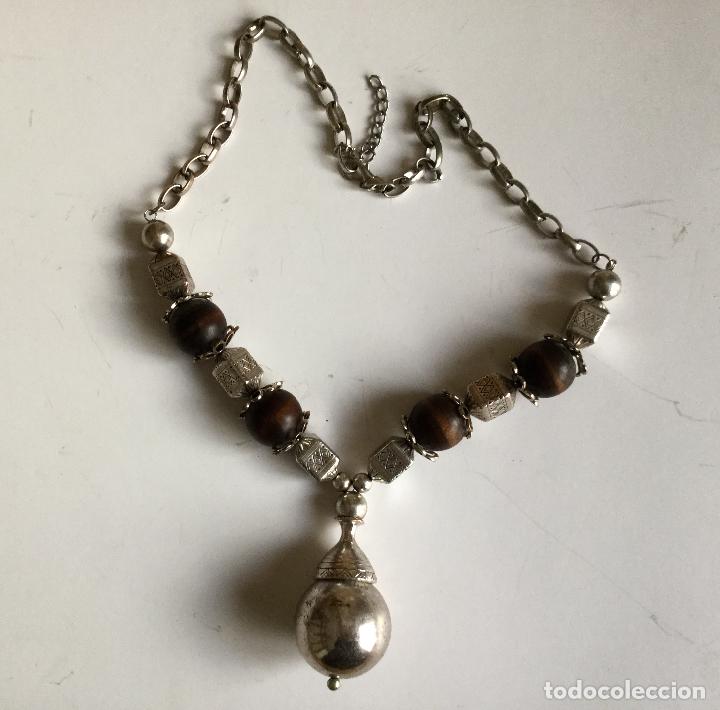 Joaillerie: PRECIOSO COLLAR ETNICO DE METAL Y MADERA