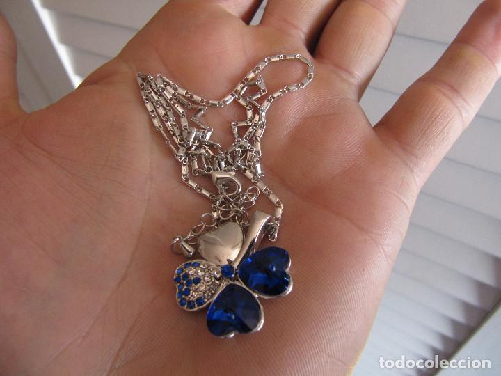 Schmuck: COLGANTE BISUTERIA TREBOL CORAZONES AZULES
