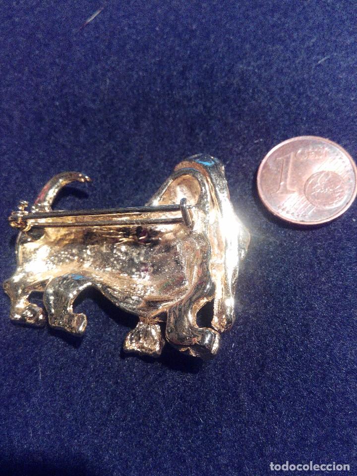 Joyeria: BROCHE DORADO FIGURA PERRO. B27 - Foto 2