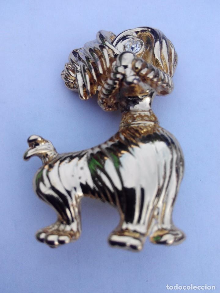 Joyeria: BROCHE DORADO FIGURA PERRO. #42 - Foto 1