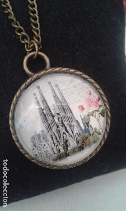 Joyeria: Collar cabuch&oacute;n Sagrada Familia - Foto 1