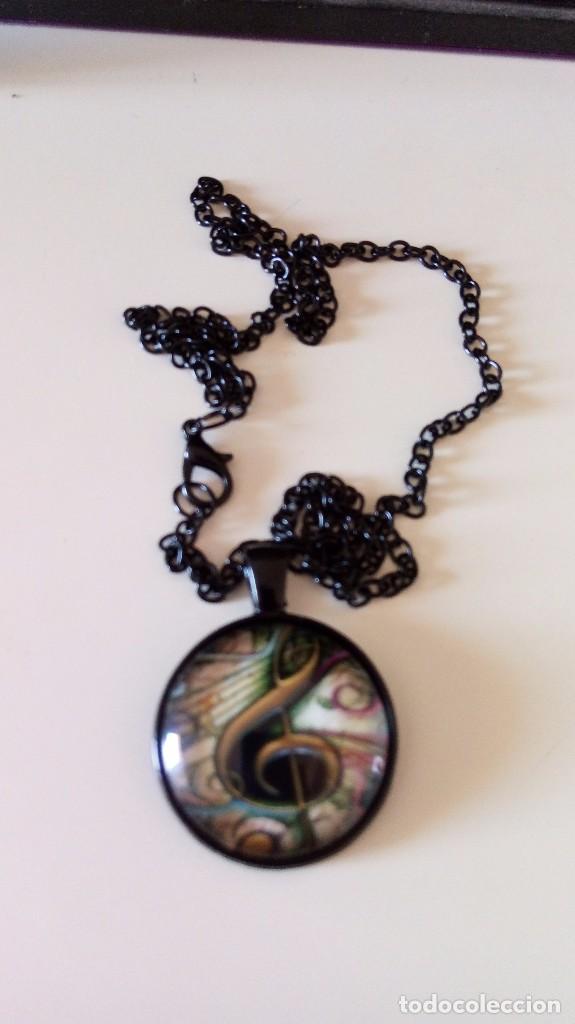 Schmuck: Colgante Collar Nota Musical. Nuevo.