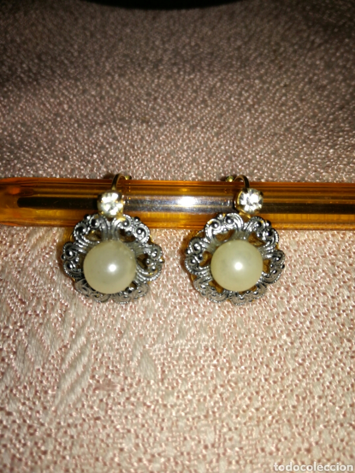 Joyeria: Pendientes antiguos de bisuter&iacute;a - Foto 1