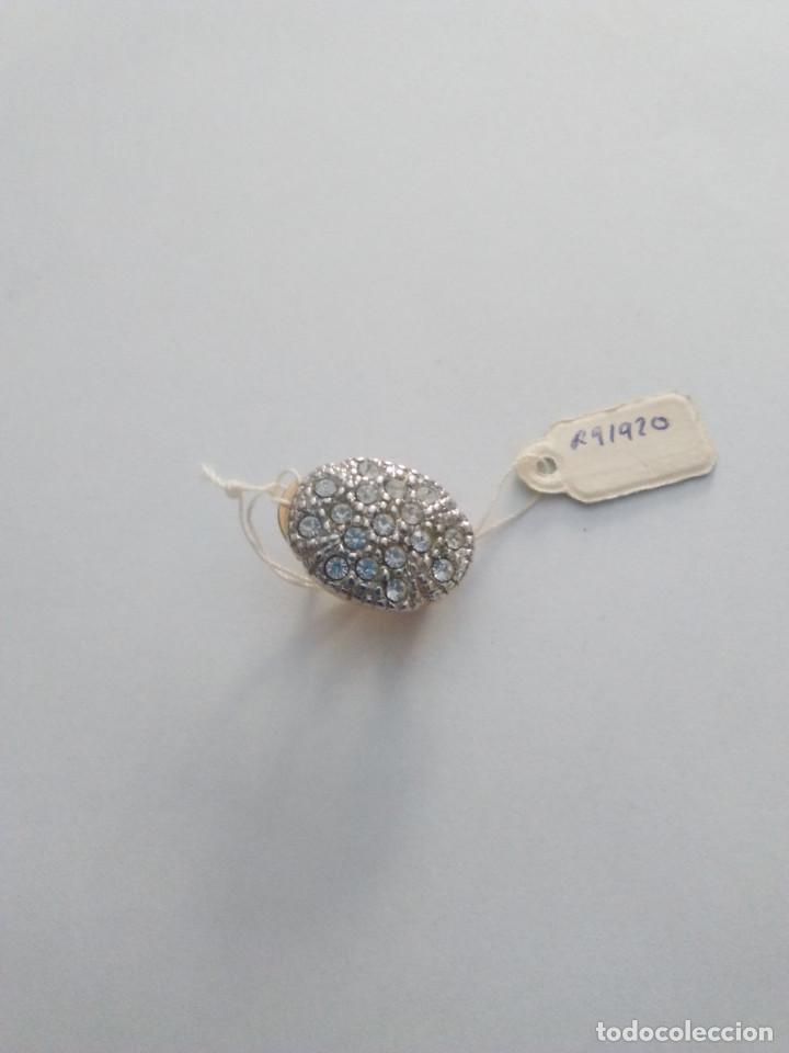 Joyeria: Par de pendientes chapados en oro con pidras blancas - Foto 2