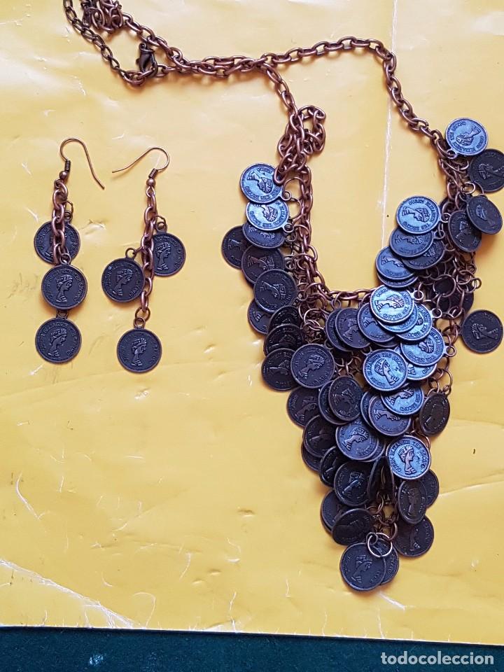Schmuck: COLLAR EN METAL CON IMITACIONES DE MONEDAS