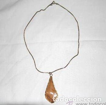 Schmuck: COL101 COLLAR. METAL DORADO. COLGANTE ESMALTADO. MOTIVO HOJA DE &Aacute;RBOL