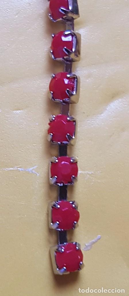Joyeria: PENDIENTES LARGOS EN PLATEADO CON CUENTAS EN ROJO - Foto 2