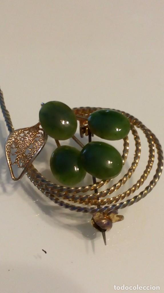 Joyeria: Broche dorado con piedras verdes - Foto 3