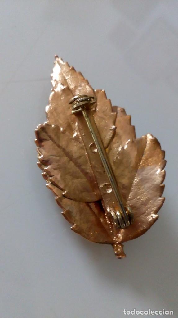 Joyeria: Broche dorado en forma de hoja - Foto 5