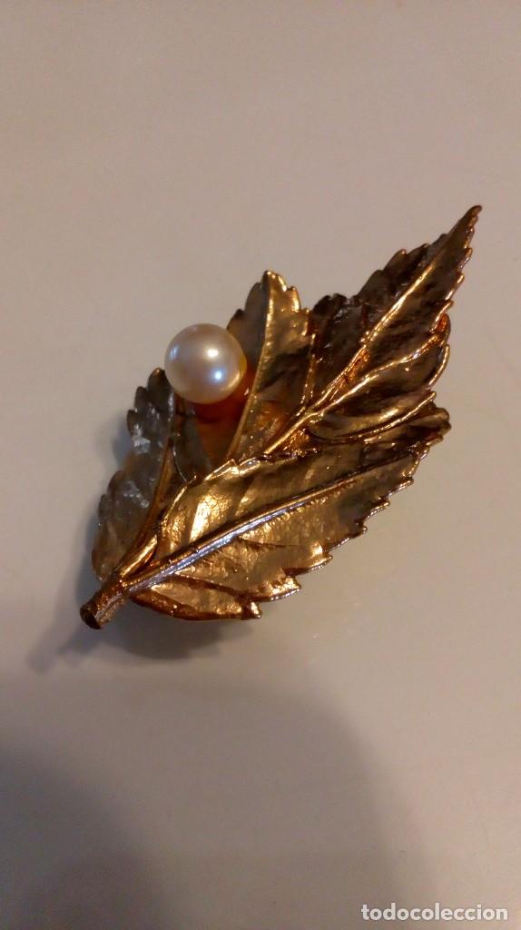Joyeria: Broche dorado en forma de hoja - Foto 6
